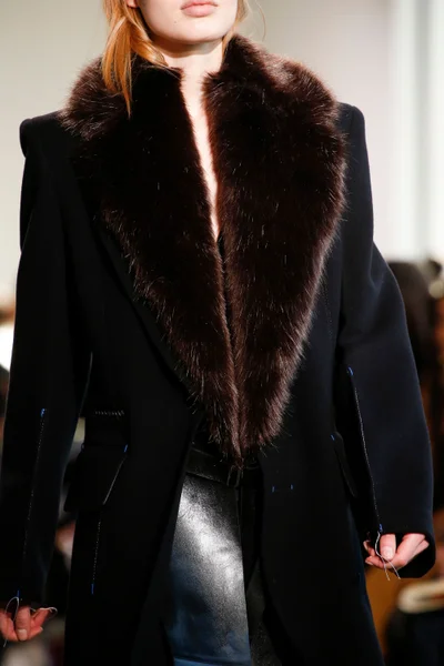 Look 4